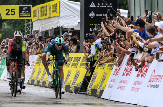 Milanu kriterij v Singapurju, Roglič in Novak v ozadju