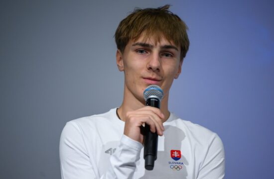 Slovenec na zemljevid smučarskih skokov z novo državo