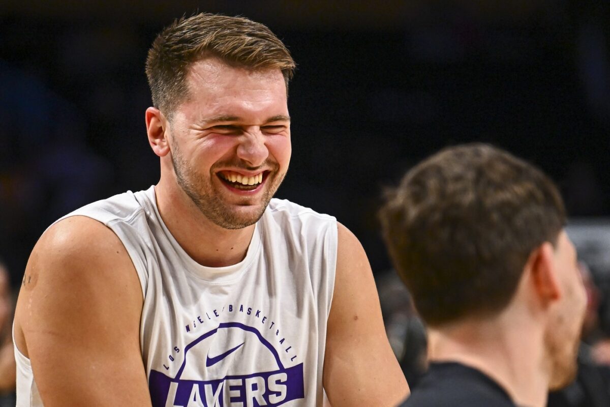 Dončić se vrača, Webanyama o njem z izbranimi besedami