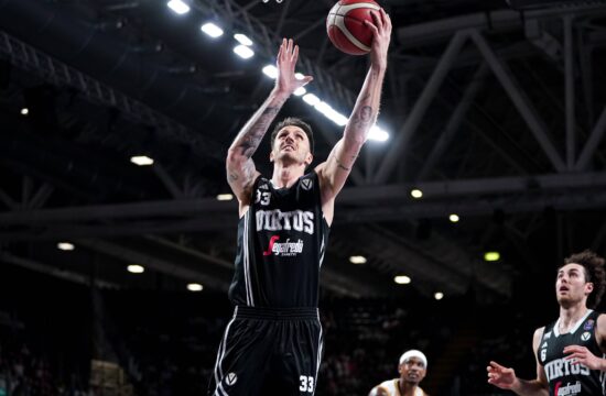 Smrti kar dvakrat pogledal v oči, zdaj sanja o vrnitvi pod koše