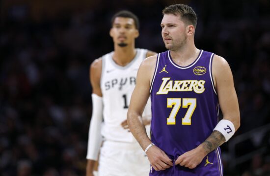 Dončića osrečila šele dramatična in razvlečena končnica (VIDEO)