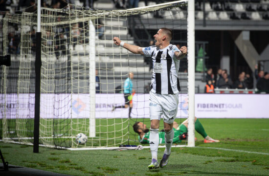 Dario Vizinger s hat-trickom popeljal Muro do zmage proti Kopru (VIDEO)