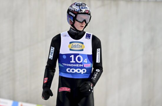 Norveški grešnik odgovarja Avstrijcu: Najprej pometi pred svojim pragom!