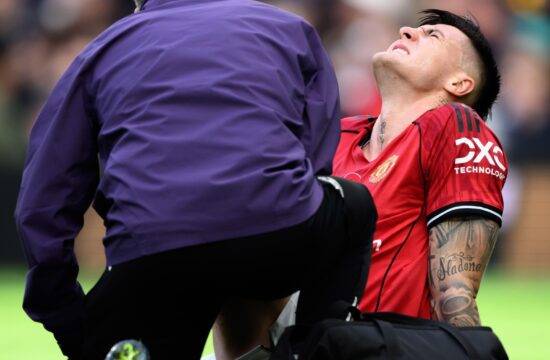 United brez Šeška gosti Everton, Arsenal na mestni derbi