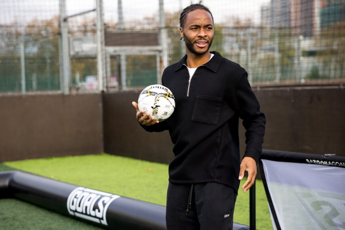 Angleški zvezdnik z nožem preprečil najhujše