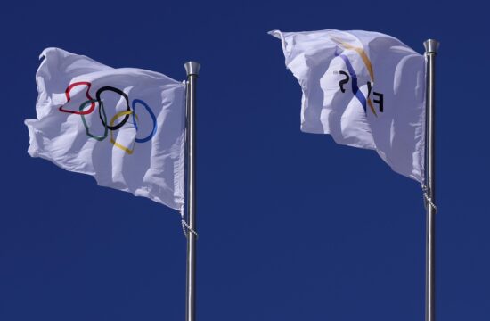 Zveze zimskih športov proti poletnim športom na ZOI