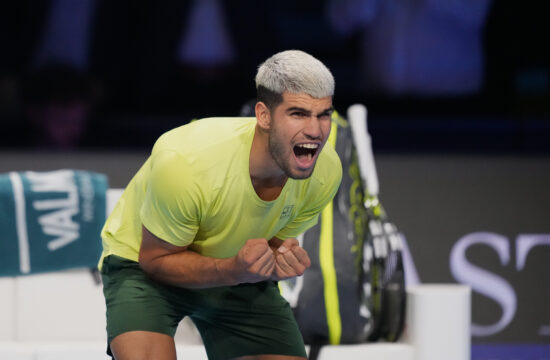 Alcaraz in De Minaur v polfinalu, Španec tudi dokončno številka 1 (VIDEO)