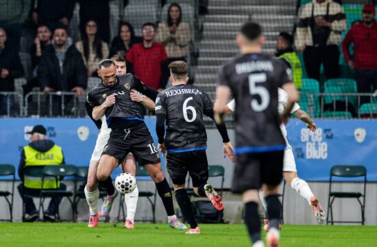 Slovenija – Kosovo: Kdo je domačin? Slovenci v hudih težavah! (VIDEO)