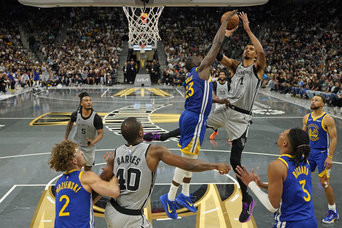 Francoski vesoljec znova brez košarke