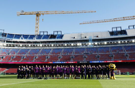 Barcelona šokirala z oderuškimi cenami vstopnic za Camp Nou