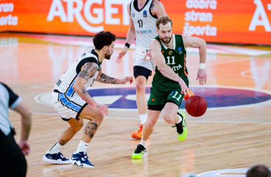Cedevita Olimpija zanesljivo odpravila Hamburg (VIDEO)
