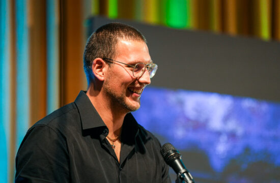 Kristjan Čeh napada Primoža Kozmusa