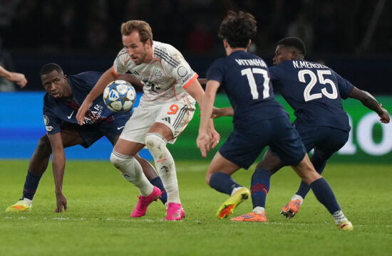 Bayern gosti Freiburg, derbi v Dortmundu