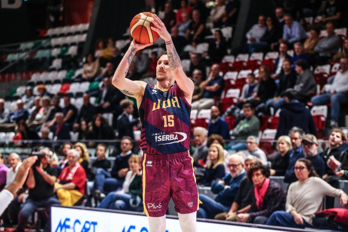 Spektakularen koš Gregorja Hrovata (VIDEO)