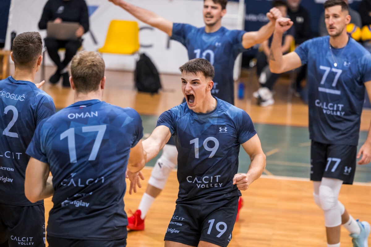 Kamničani ustavili Maribor, neporažen ostaja le še ACH (VIDEO)