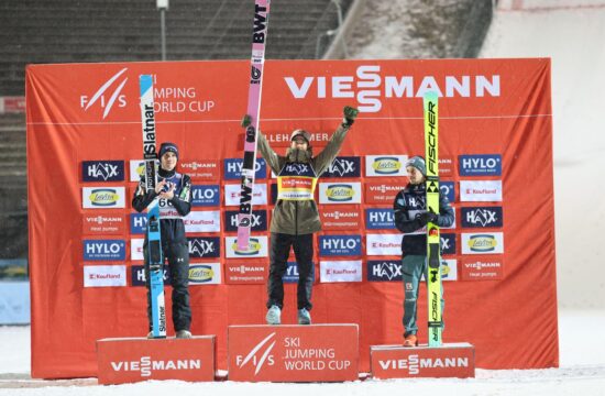 Žalostni prizori tribun: v Lillehammerju kot v času covida