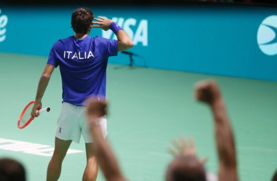 Oslabljena Italija še tretjič v nizu postala prvakinja