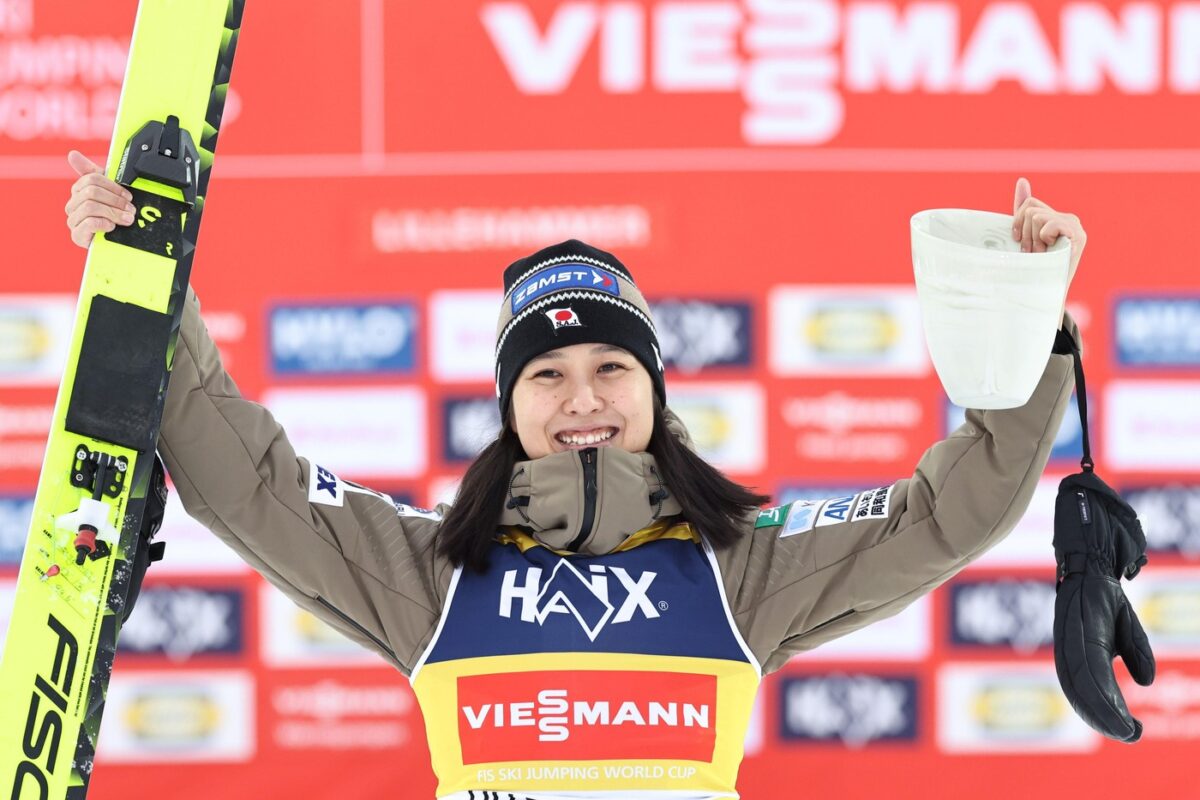 Kdo je Japonka, ki ogroža vladavino Nike Prevc