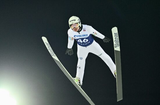 Izjemen skok Anžeta Laniška v prvi seriji