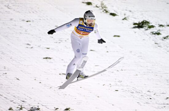 Slabe novice za rumenega Laniška