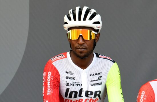 Najboljši afriški kolesar menja ekipo