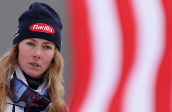 Mikaelo Shiffrin so udarili po žepu