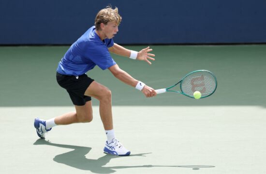 Šeško še naprej navdušuje, tokrat boljši od Agassija