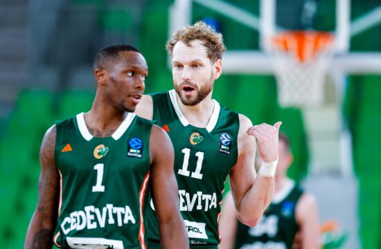 Zmaji se vračajo, trener pa svari: “Nismo stoodstotno pripravljeni”