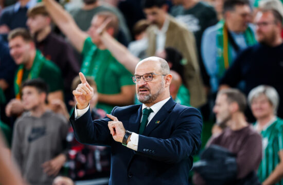 Zmaji lomijo žilave poljske tekmece (VIDEO)