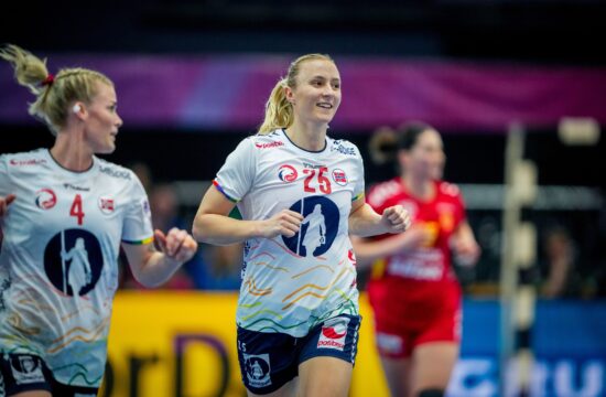 Nemke in Norvežanke prve polfinalistke rokometnega SP