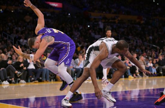 Vrhunci pokalnega srečanja Lakers – Spurs (VIDEO)