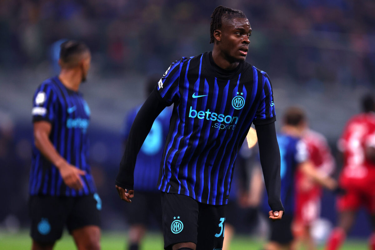 Napoli v Vidmu, Inter v Genovi