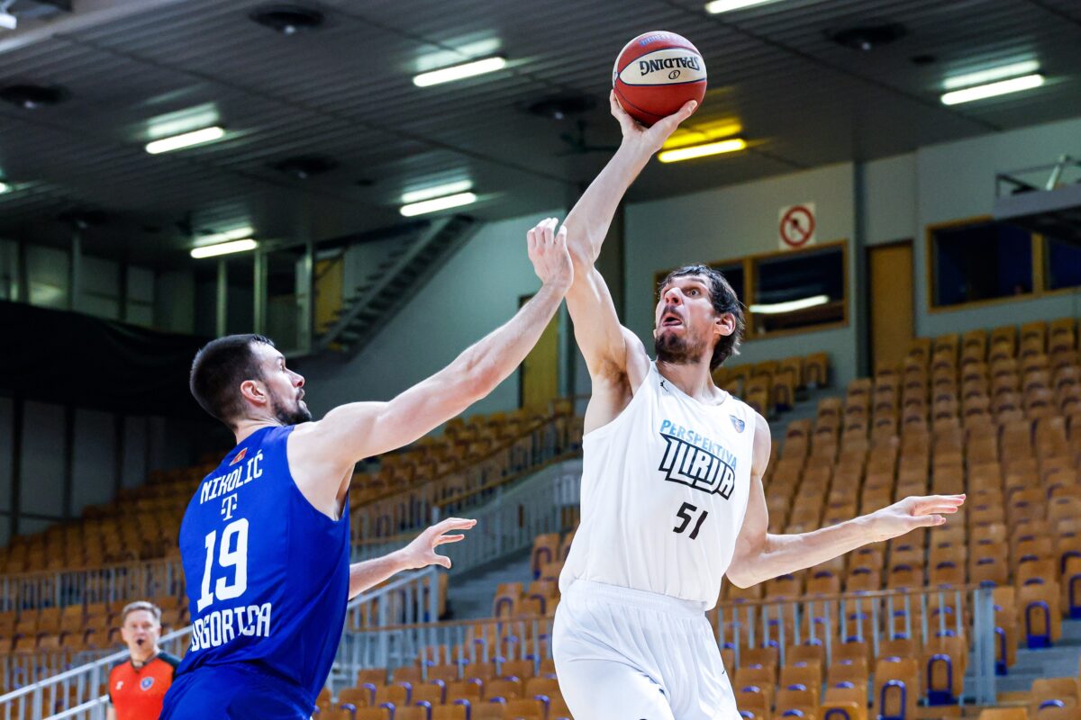 Bobi na pragu pokoja, nato sta prišla Saša in Luka Dončić