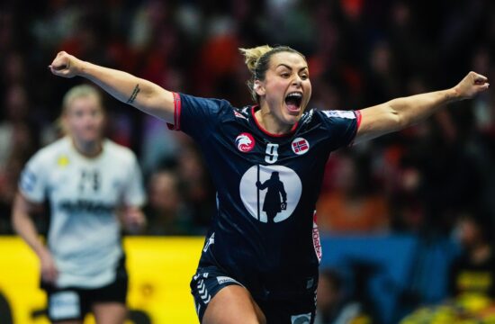 Brez senzacije v Rotterdamu: Norvežanke do petega svetovnega naslova