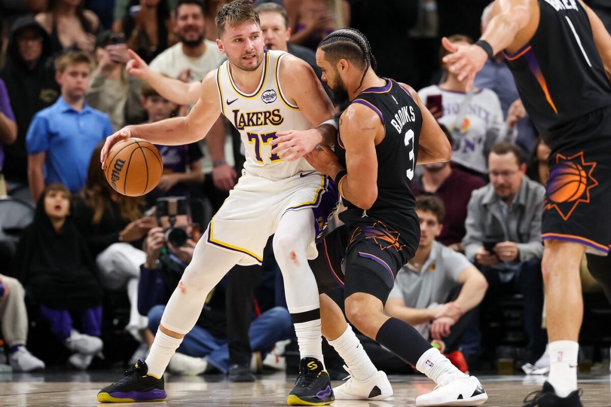 Luka Dončić in druščina po veliki prednosti preživeli zaključno dramo (VIDEO)