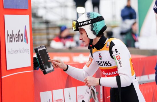 Domen Prevc v igri za peto zaporedno zmago