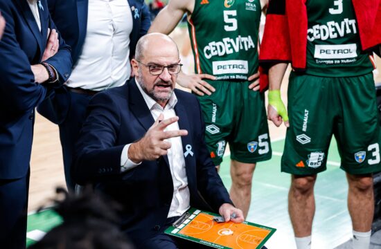 Pred balkansko potjo nova skrb za Mitrovića