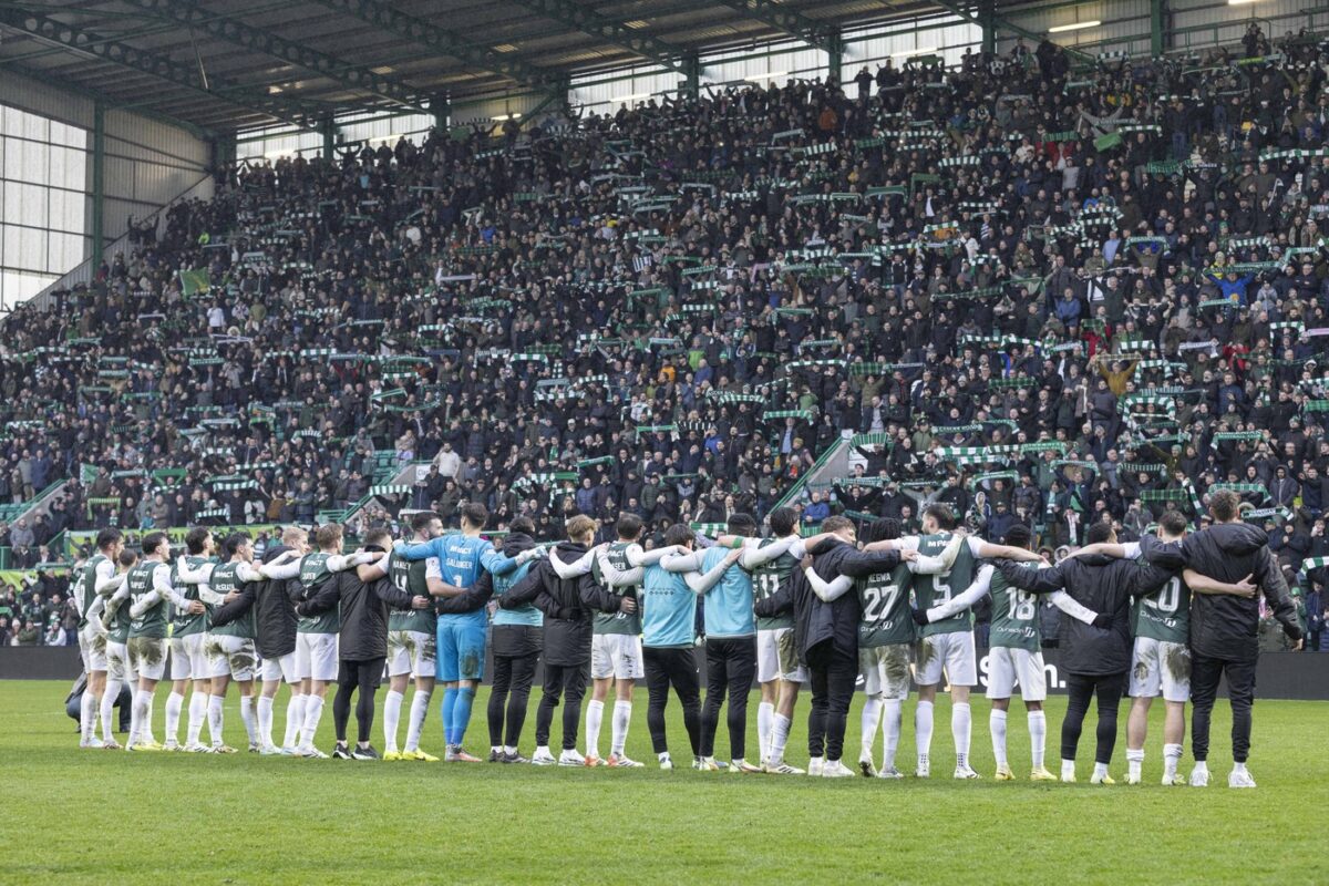 Pesem navijačev, ob kateri se ti naježi koža (VIDEO)