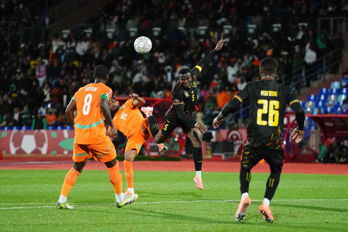 Obračun dneva brez zmagovalca, Alžirci napredovali (VIDEO)