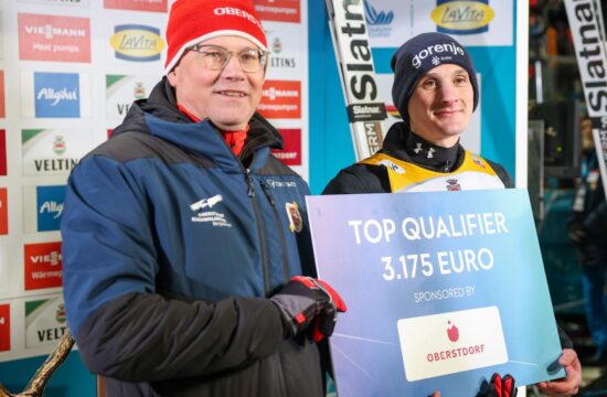 Koliko lahko na novoletni turneji zasluži Domen Prevc?