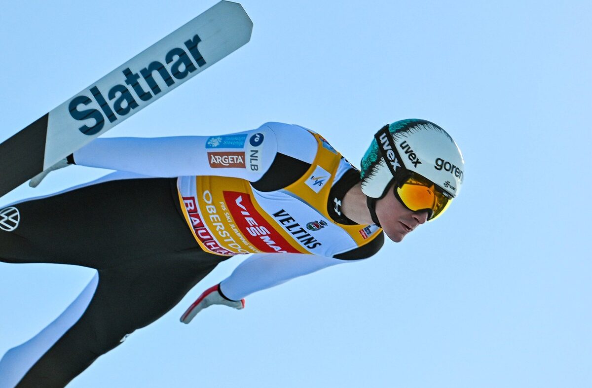 Prevc nadaljuje lov na zlatega orla: najboljši že v poskusni seriji