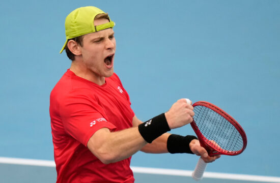 Za četrtfinale pokala United prosti le še dve mesti