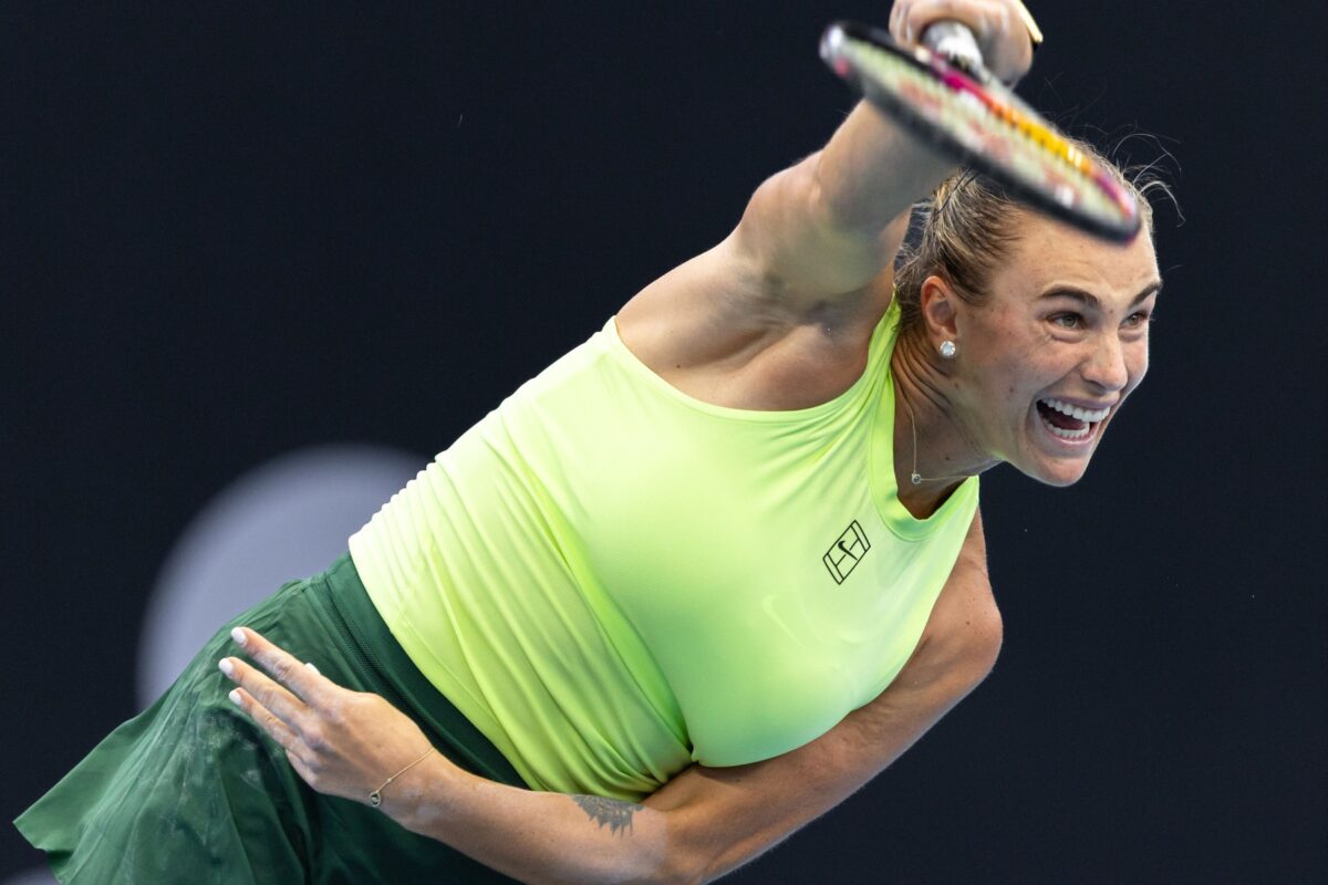 Belorusinja pred prvim vrhuncem sezone kaže mišice (VIDEO)