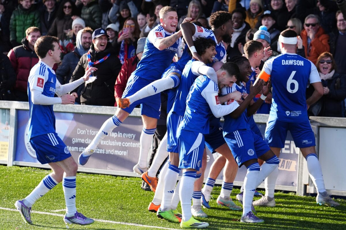 Pred očmi Rooneyja velika blamaža Crystal Palacea