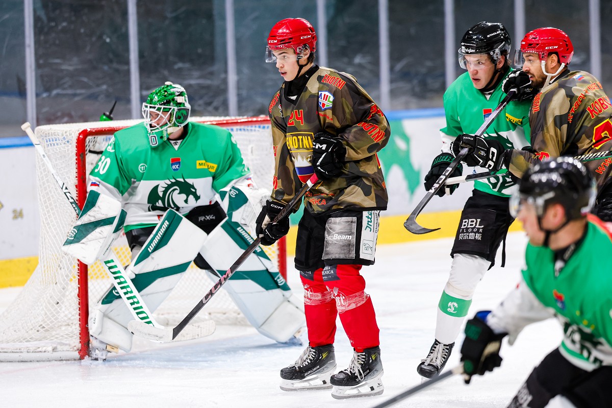 Olimpija enaindvajsetič ali Jesenice štirinajstič?