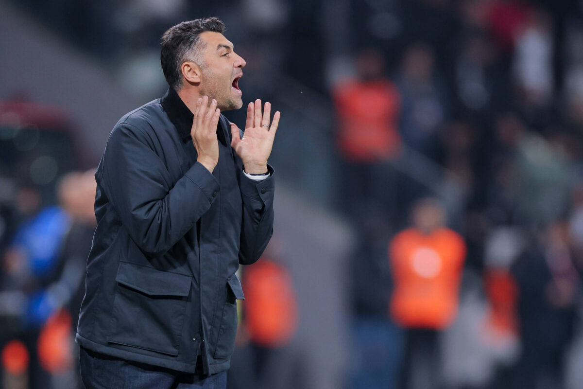 Škandal: napadel sodnika, davil pomočnika (VIDEO)