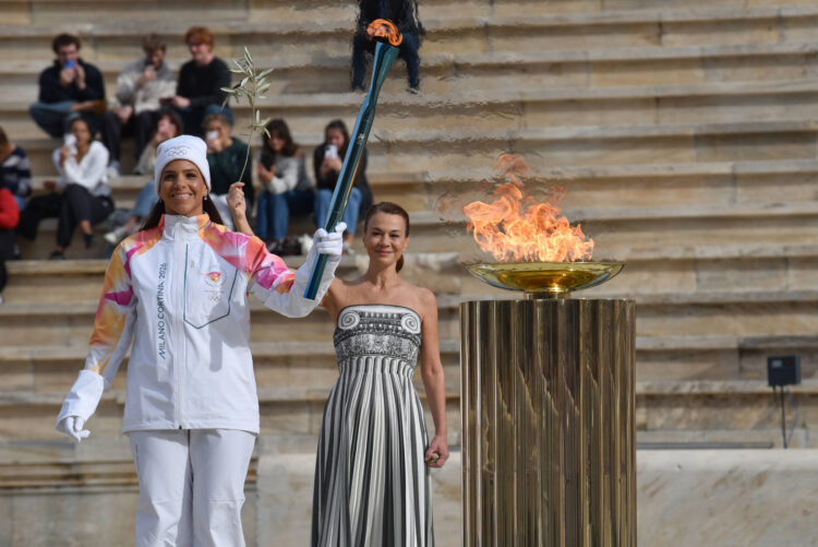 ZOI 2026 olimpijski ogenj