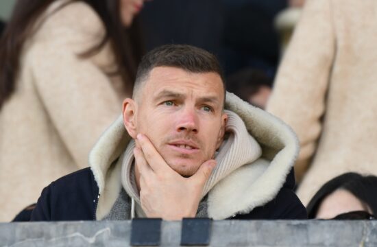 Edin Džeko odhaja, veterana poklicali iz Nemčije