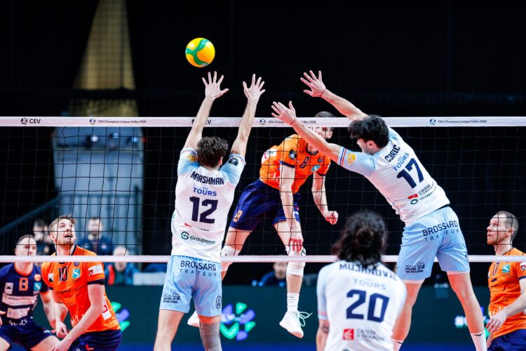 ACH po sijajni predstavi ustavil Mujanovićev Tours