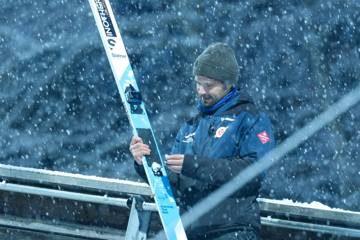 Fis uvaja preiskavo zaradi sovražnega govora v Sloveniji